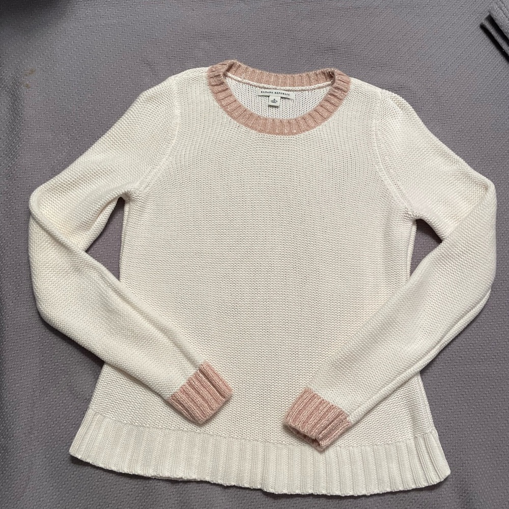 Banana Republic Women’s Off-White Knit Sweater with Gold Metallic Trimming